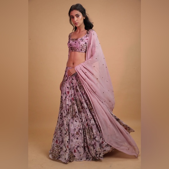 Astha Narang Lengha - Picture 2 of 5